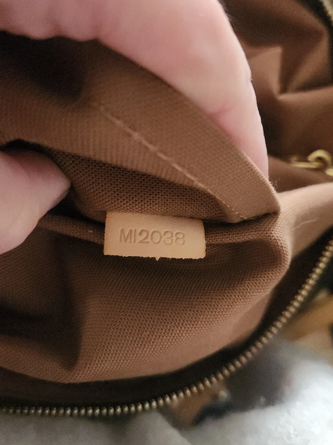 Louis Vuitton Monogram Canvas Speedy Bag - photo 3