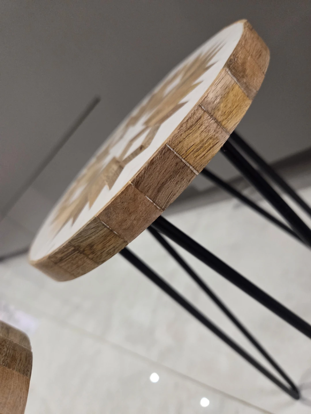 Set of 2 Round Side Tables - photo 4
