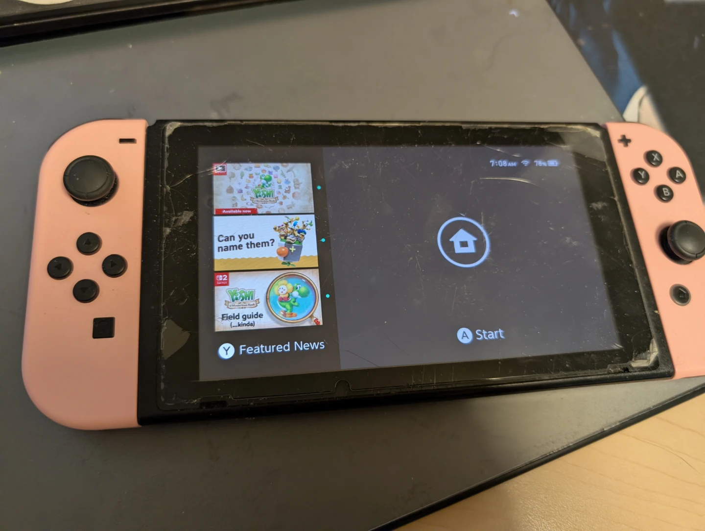 Nintendo Switch - Pink Joy-Cons - 2017 - photo 4