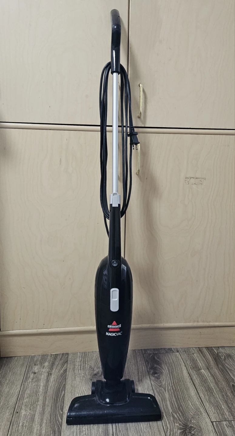 BISSELL Featherweight Stick Lightweight Bagless Vacuum