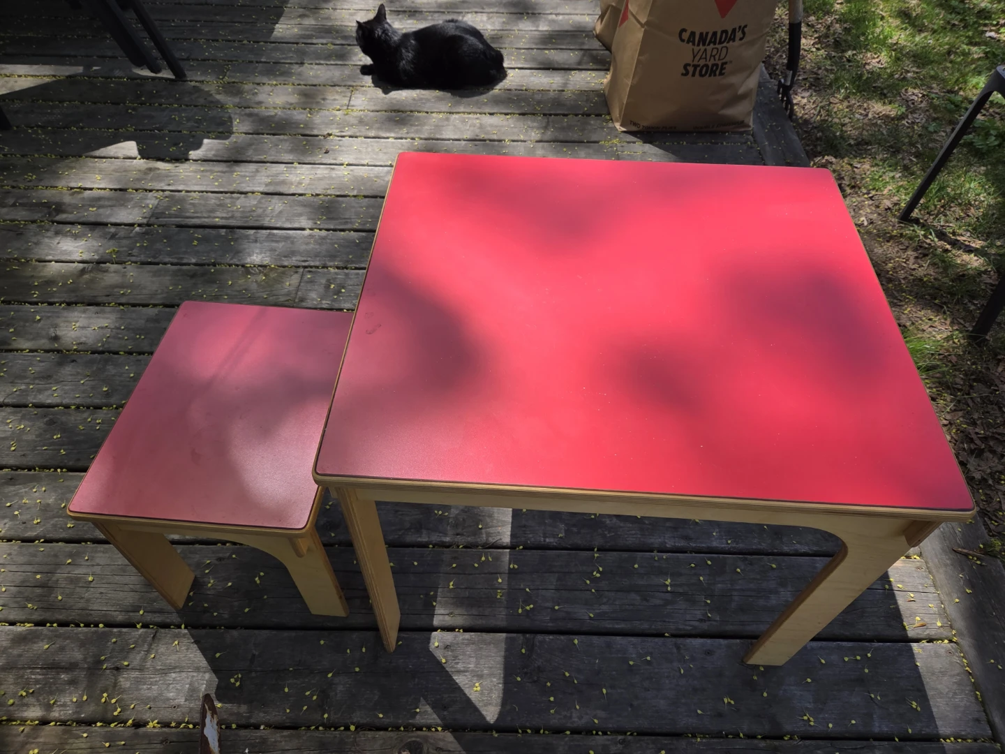 Canadian made Red Kids Table and Chair Set - photo 2