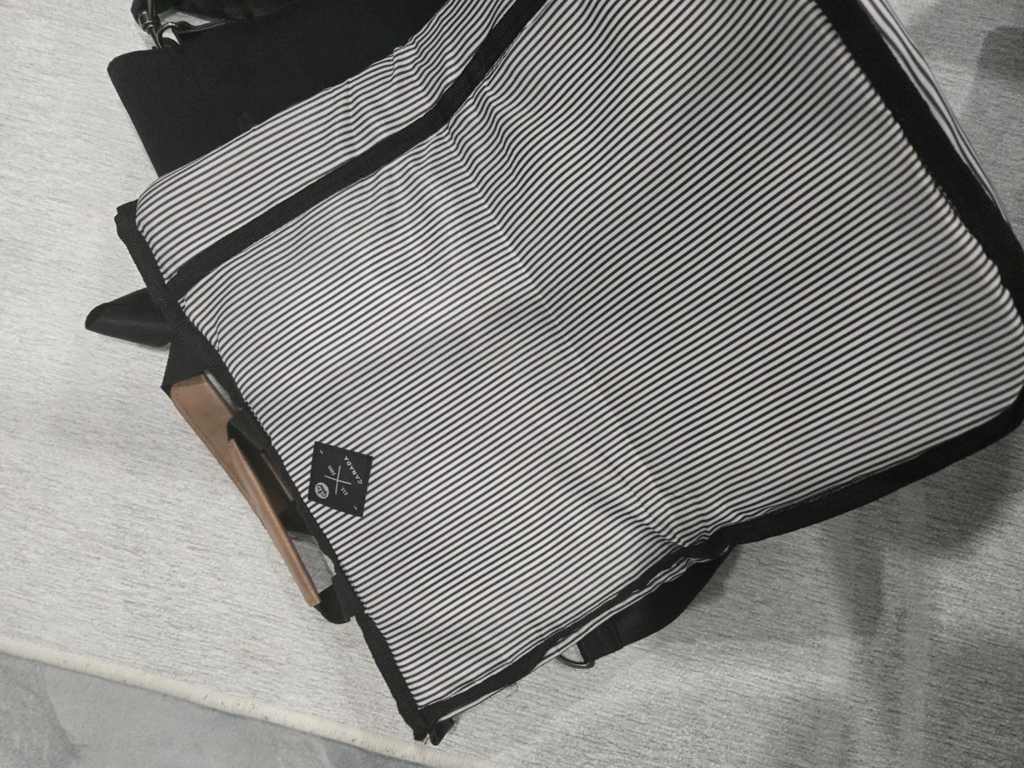 PKG Messenger Bag - photo 2