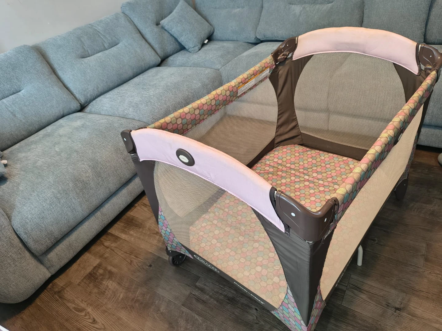 Graco Pack 'n Play Playard with travel bag - photo 2