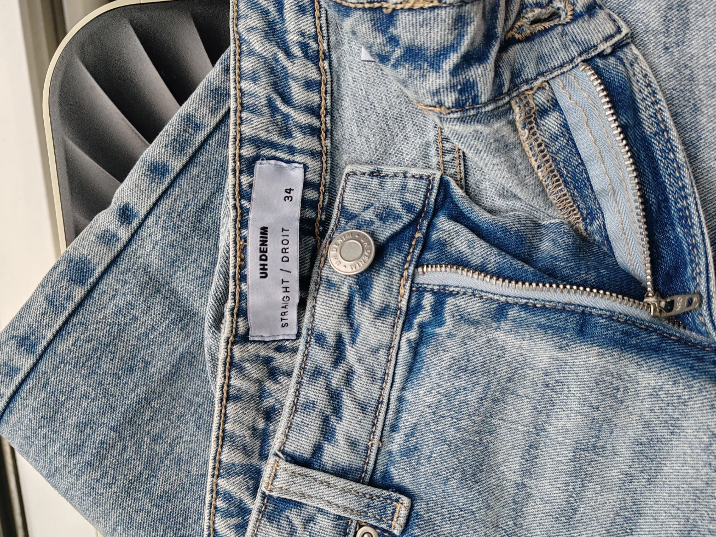 Denim Jeans - Straight Fit - Size 34 - photo 4
