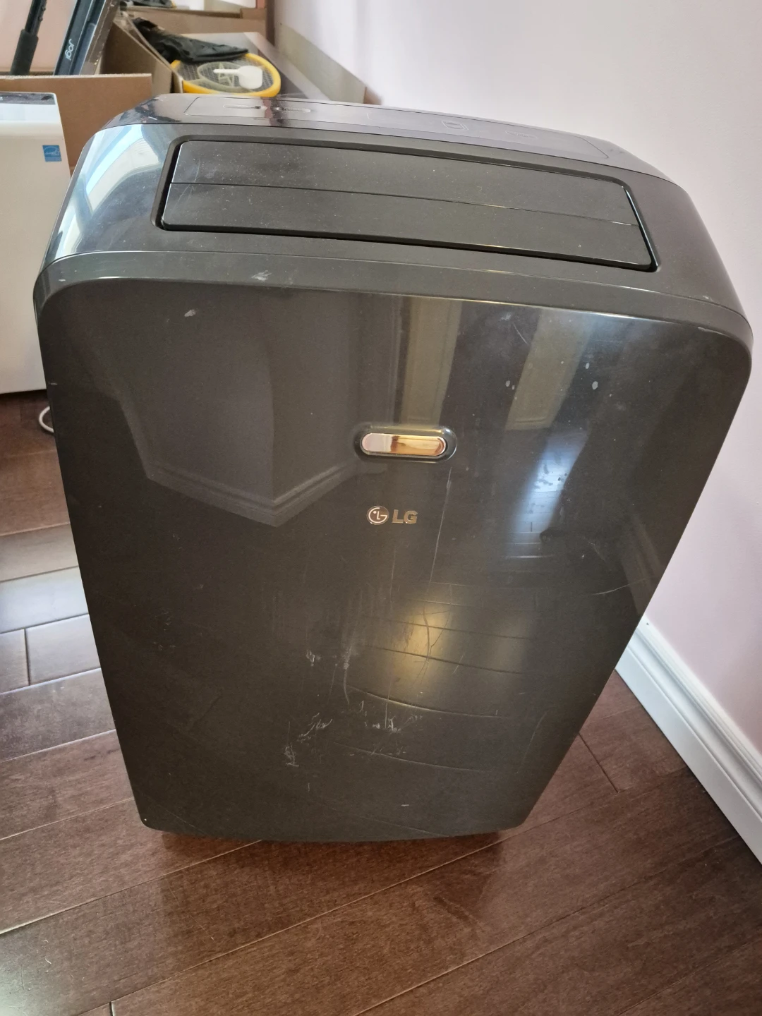 LG Portable Air Conditioner - 12,000 BTU