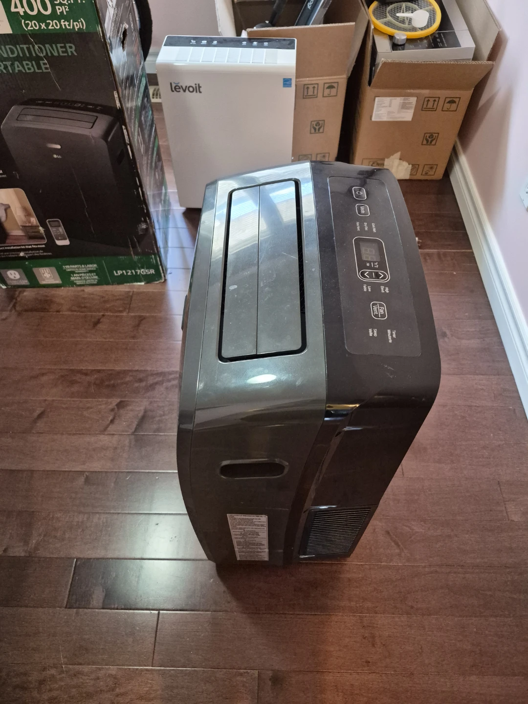 LG Portable Air Conditioner - 12,000 BTU - photo 3