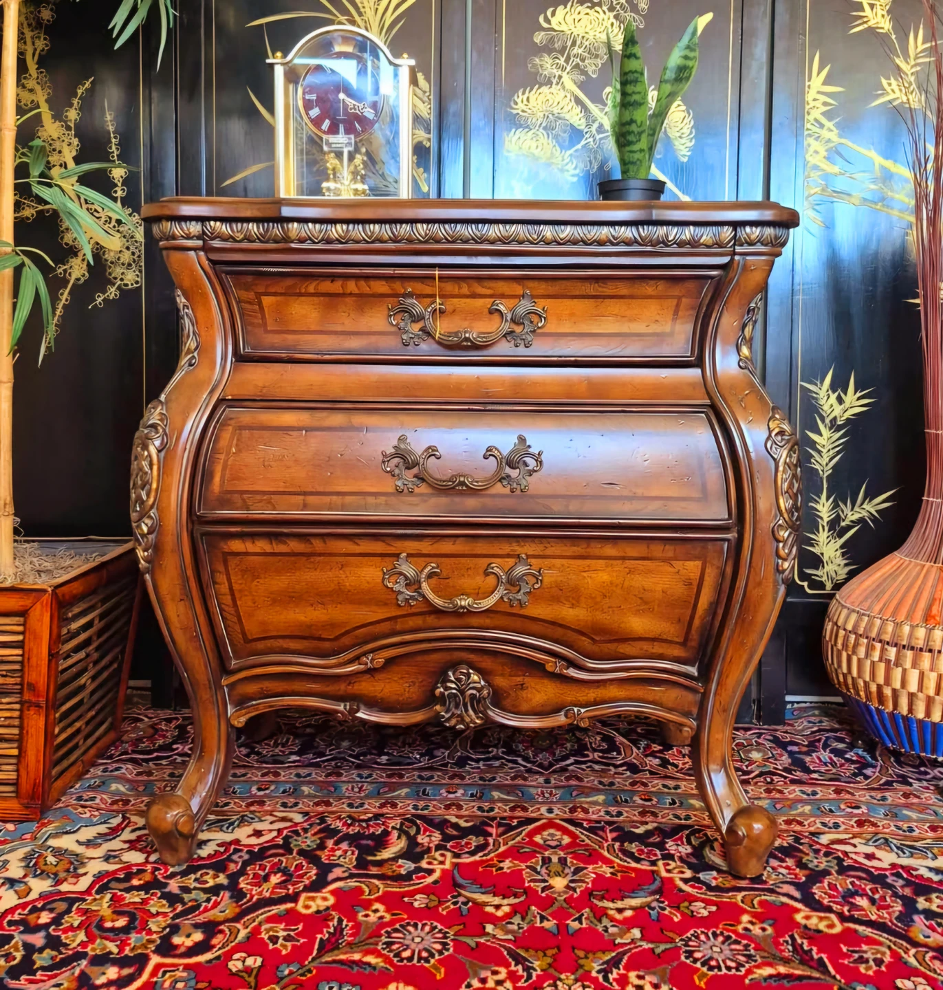 Pair Of Brand New Michael Amini Solid Wood Nightstands - photo 2