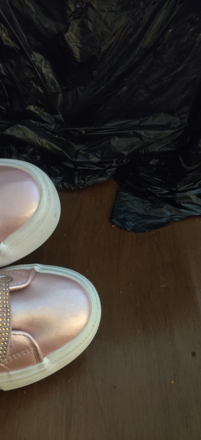 BCBG Girls Pink Metallic Sneakers size 1 - photo 5