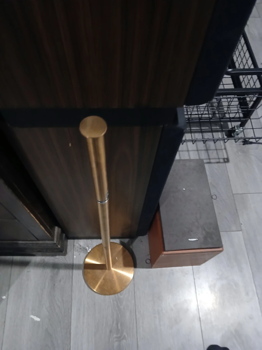 Gold Metal Freestanding Toilet Paper Holder - photo 3