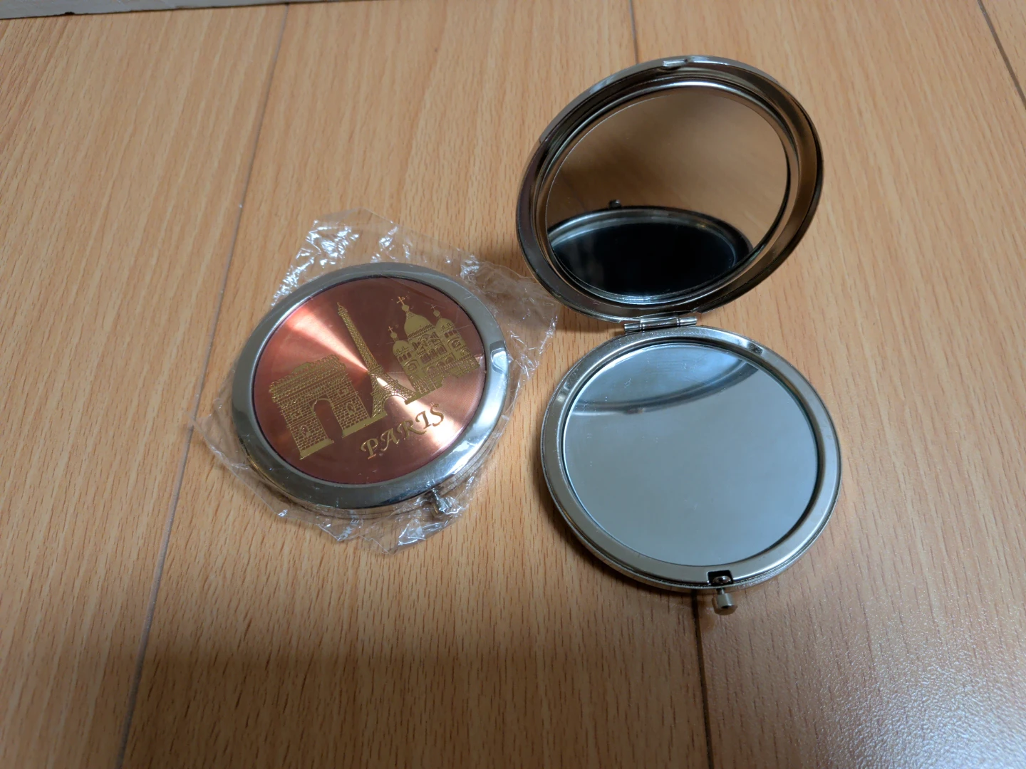 Compact Mirror Set - Paris & Peking Opera Design - photo 2
