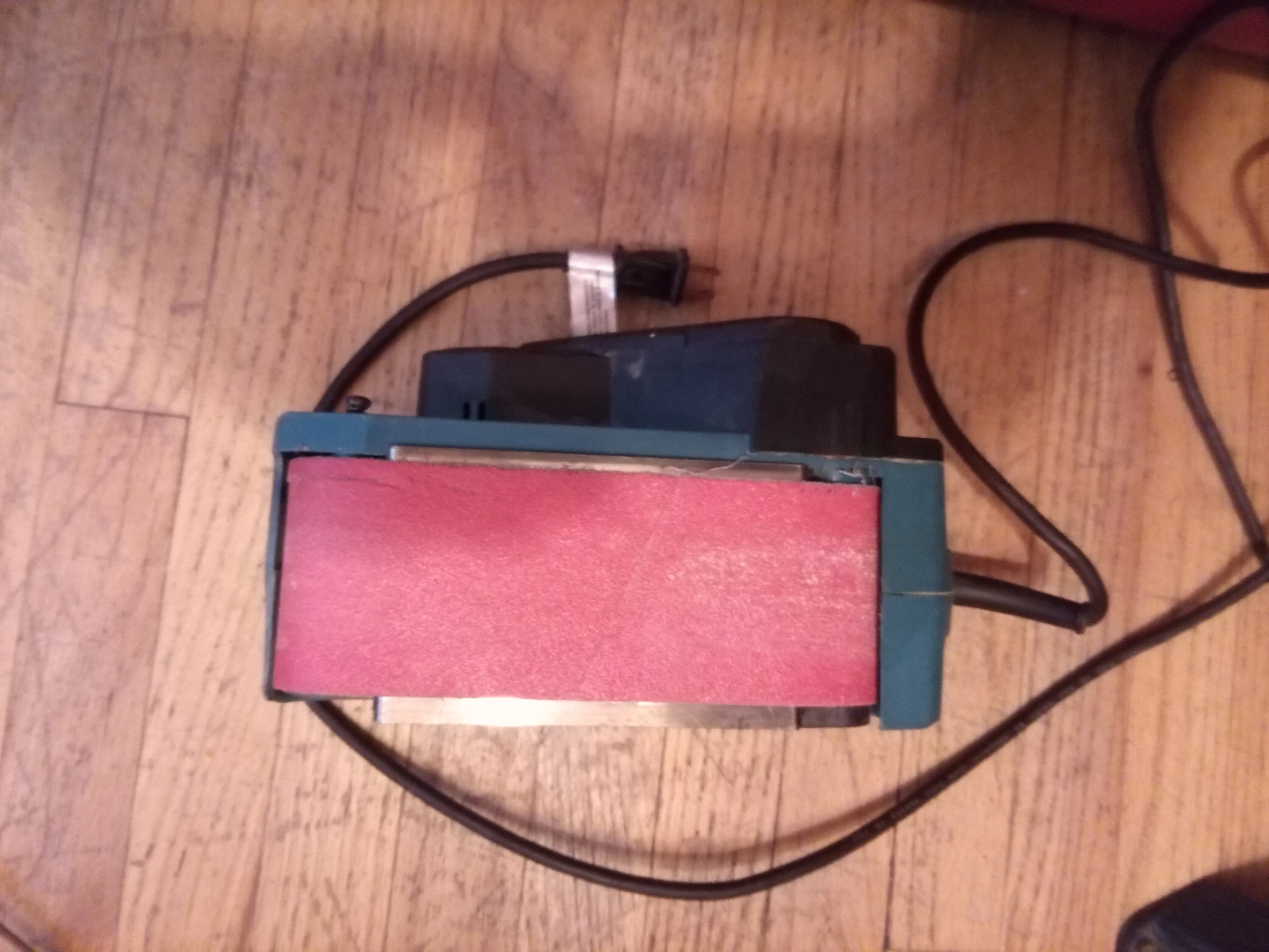 Makita 9910 Belt Sander - photo 2