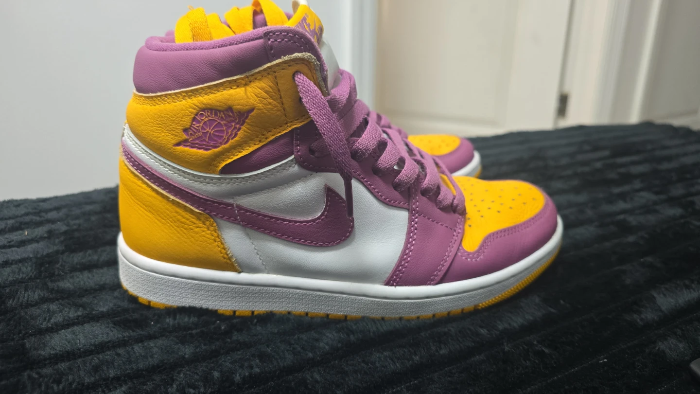 Nike Air Jordan 1 High OG "Court Purple" - photo 4