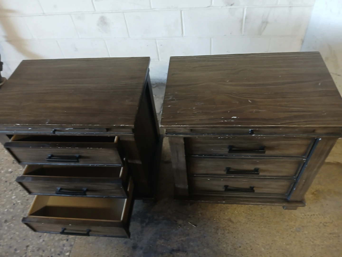 2 knight stands