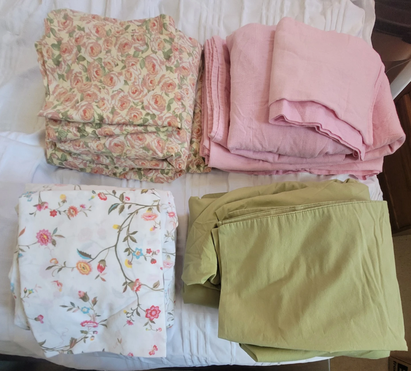 Mixed Lot of Bedding  Sets - Various Patterns and Colors