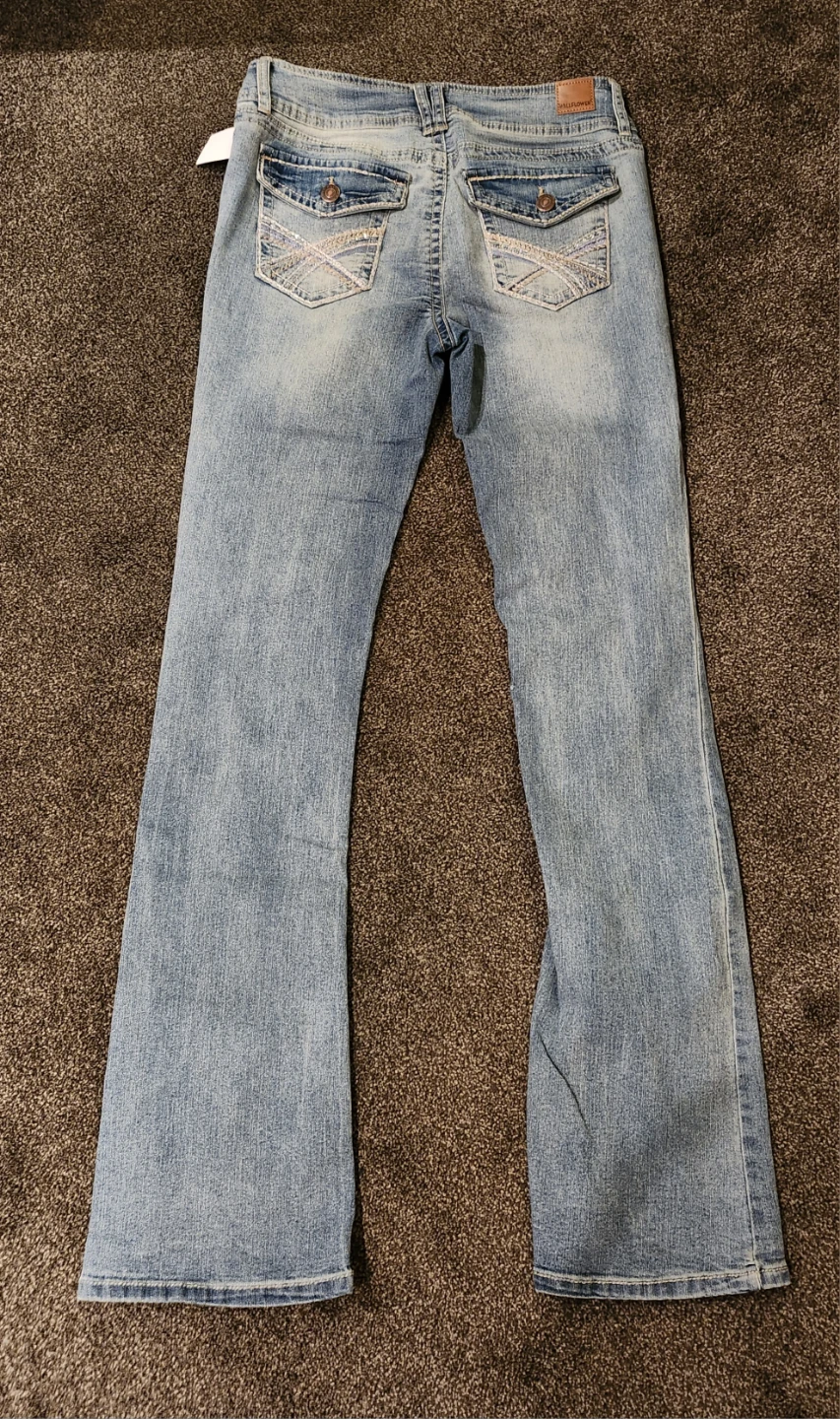 Wallflower "The Luscious Curvy Fit" Bootcut Jeans - Size 5 Long - photo 2