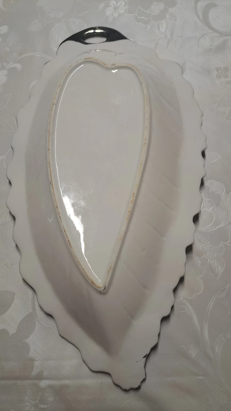 Leaf-shaped serving dish with floral trim - photo 4