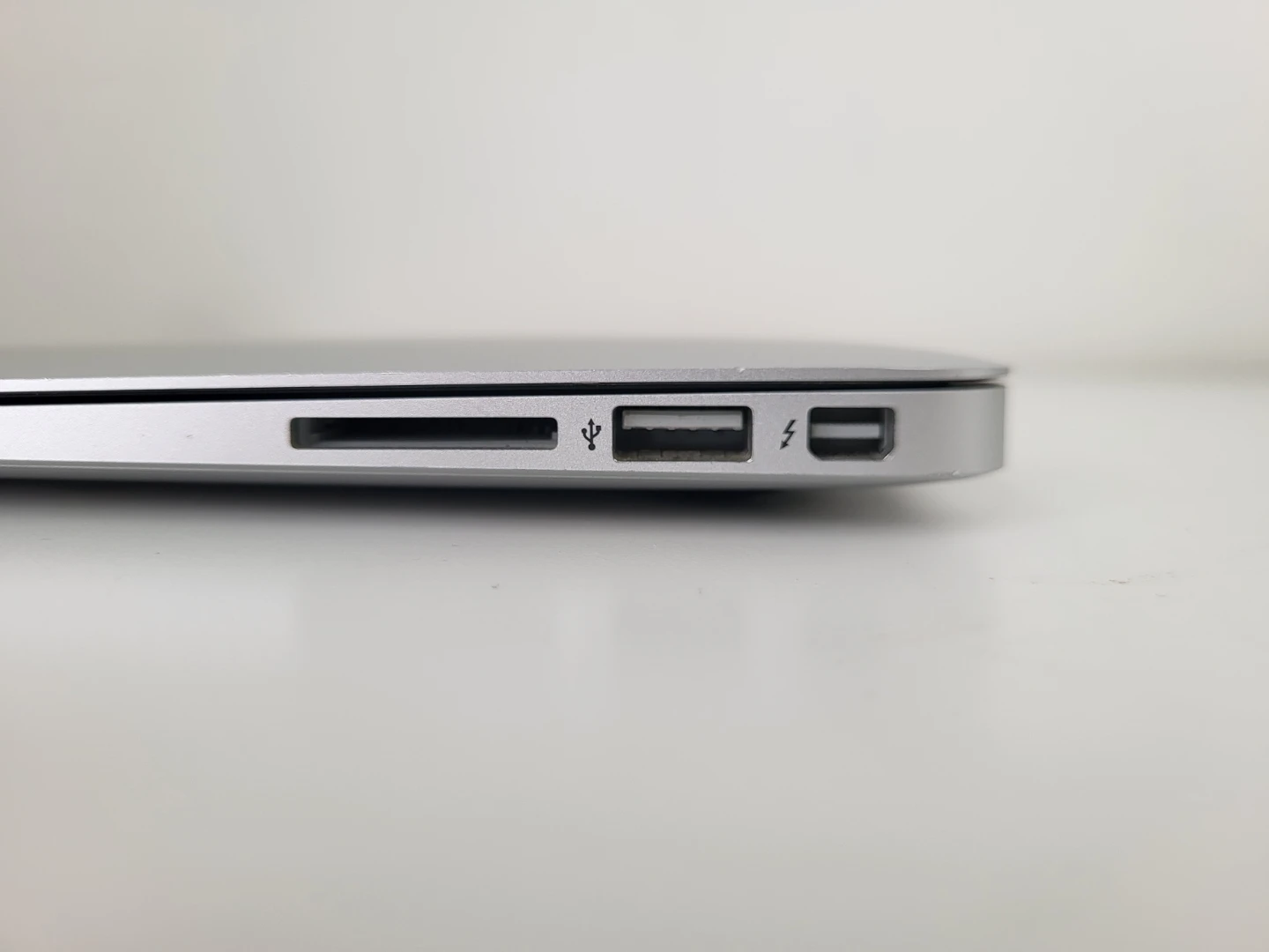 MacBook Air (2015, 13 inch) - photo 4