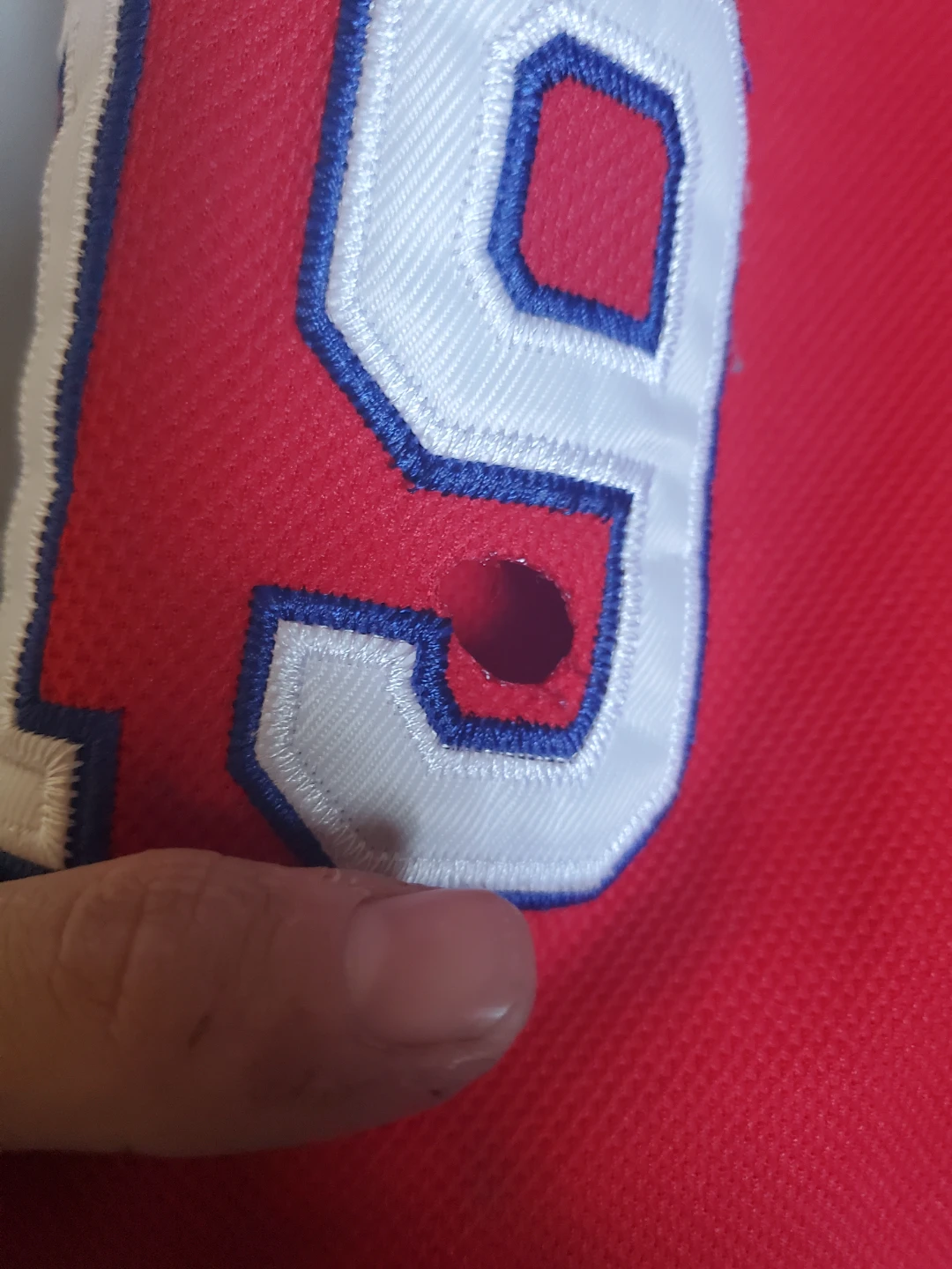 Large Montrail Canadians Larry Robinsons Jersey - photo 3