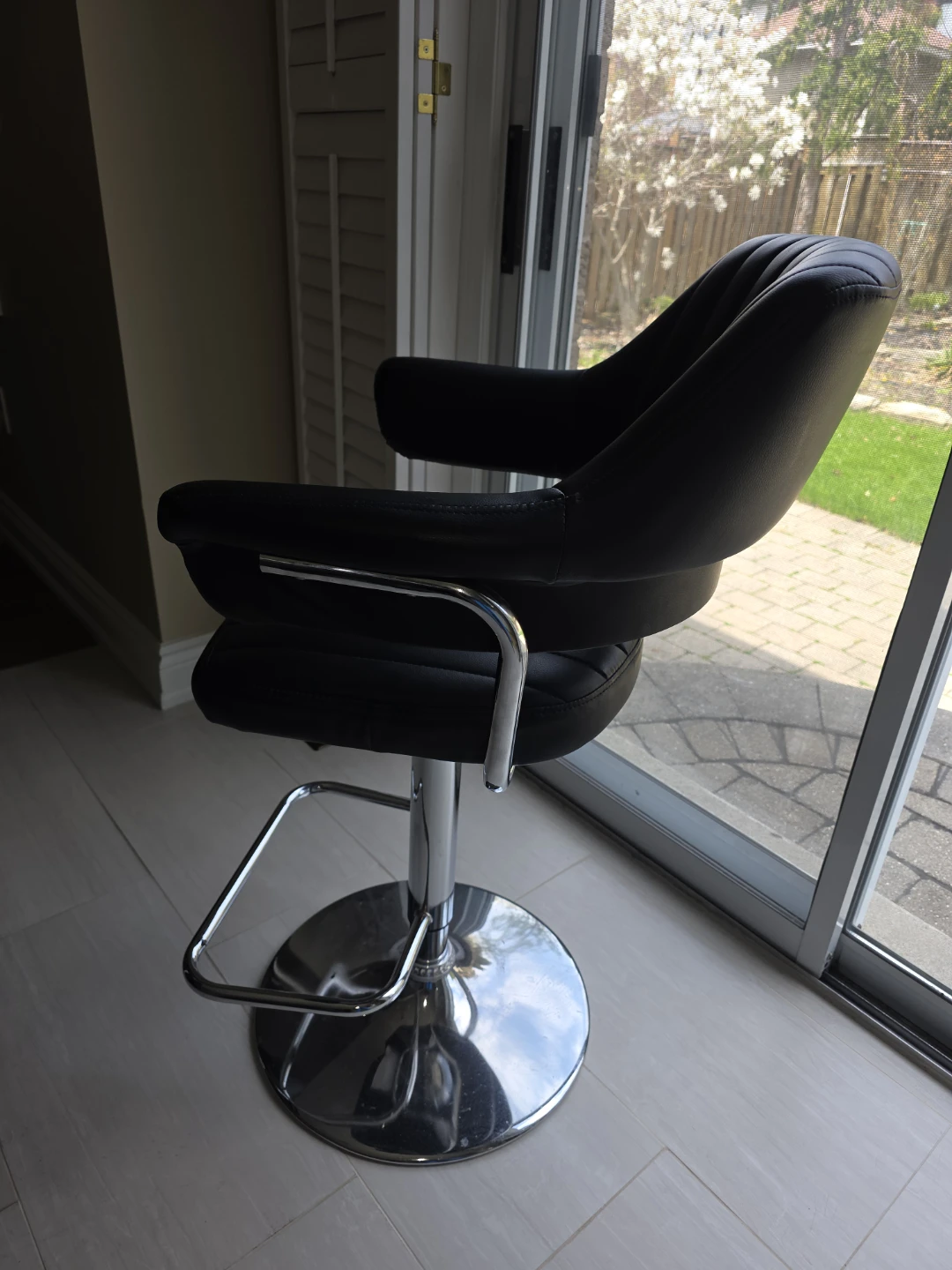 Black Faux Leather Adjustable Bar Stool (set of 4) - photo 2