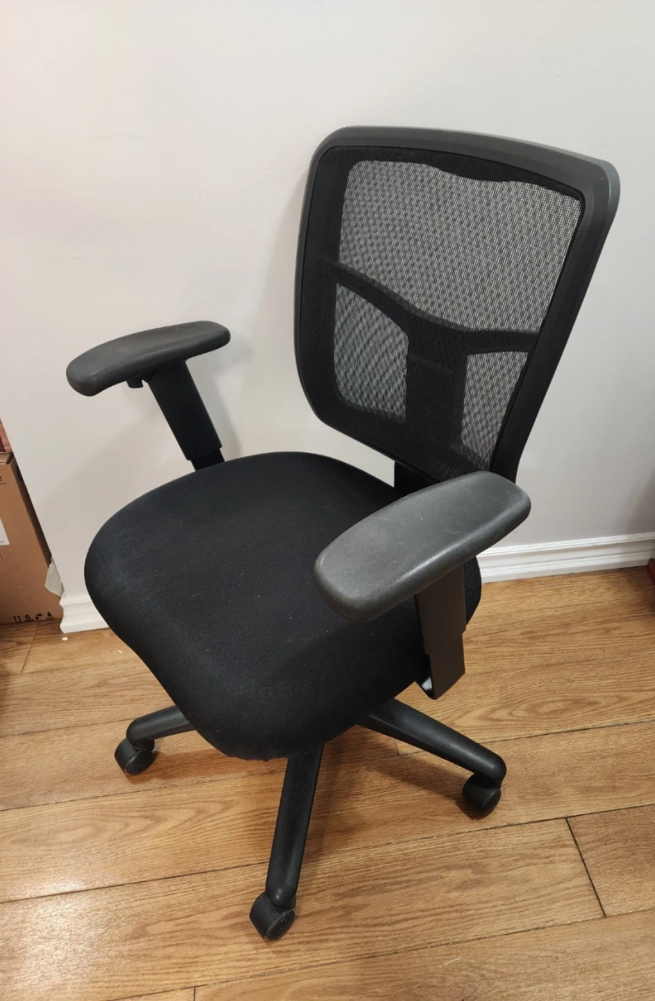 Black Mesh Office Chair