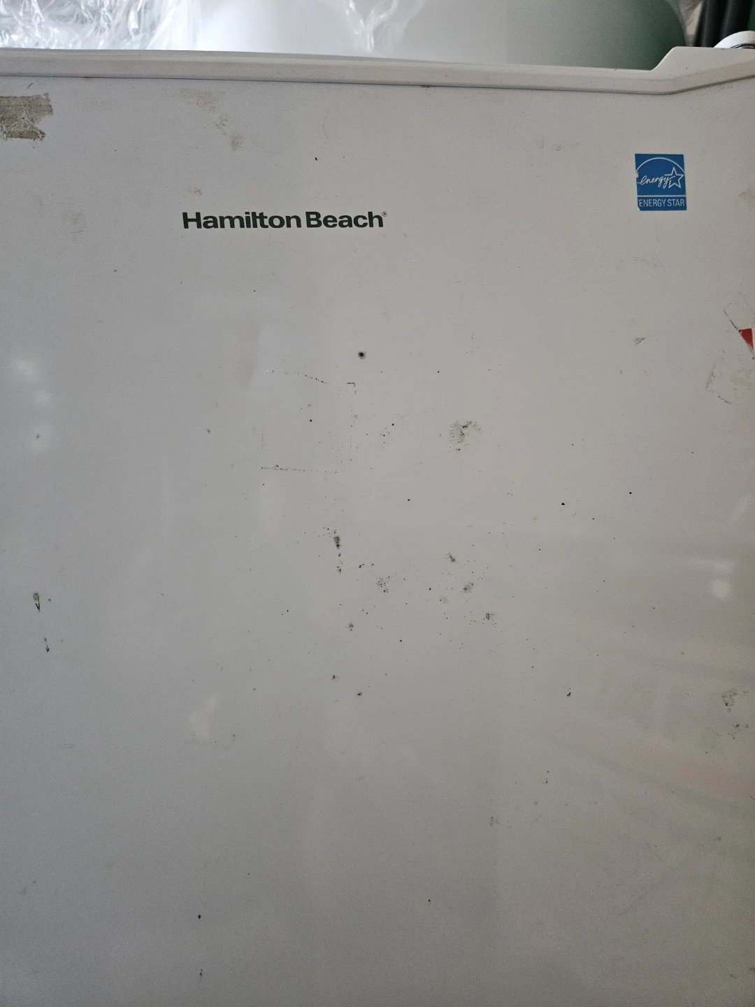 Hamilton Beach White Mini Fridge - photo 3