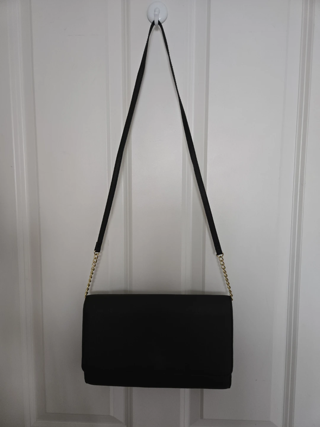 Black H&M clutch with partial chain strap - photo 4
