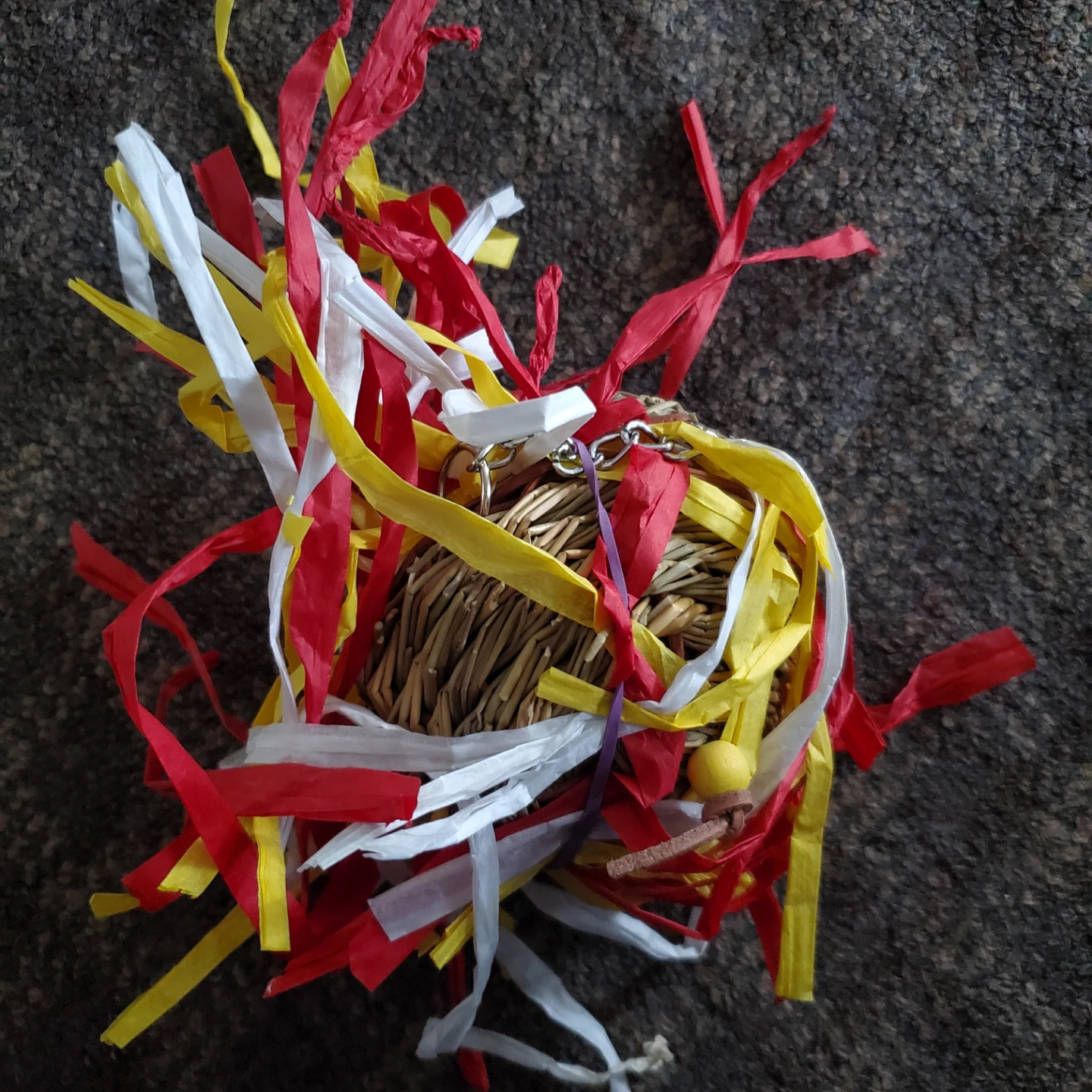 Bird Toy Shredding Ball with Chain