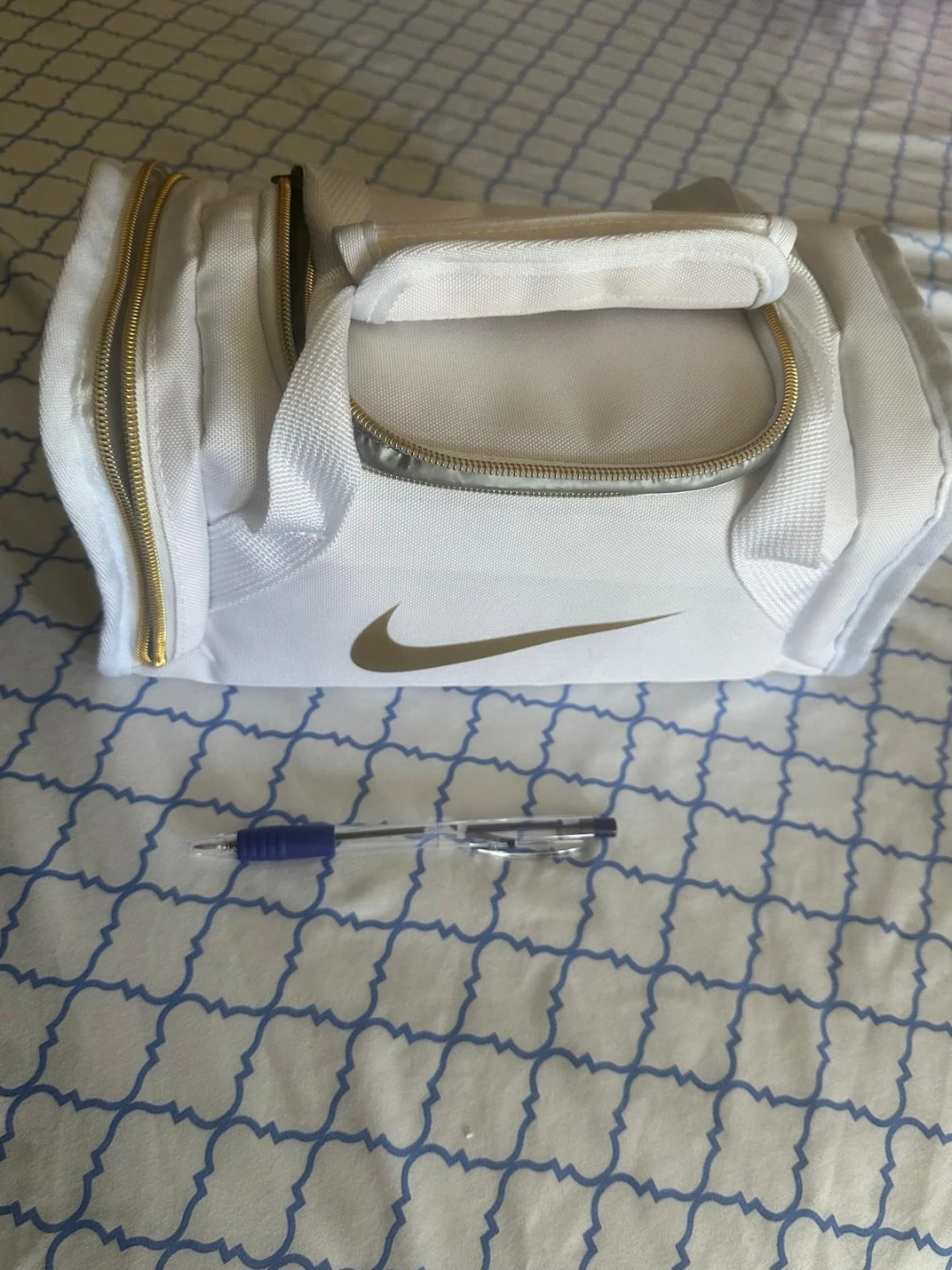 Nike White & Gold Duffel Bag - photo 2