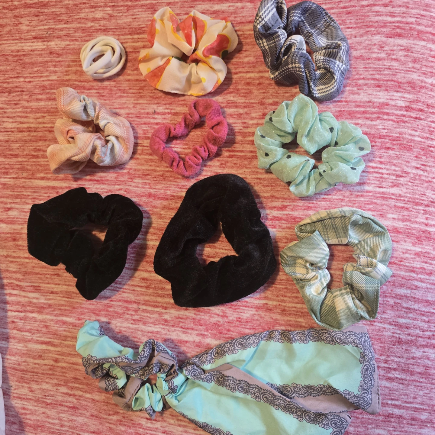 Hair Accessories (Clips, Scrunchies, Headbands) - photo 4