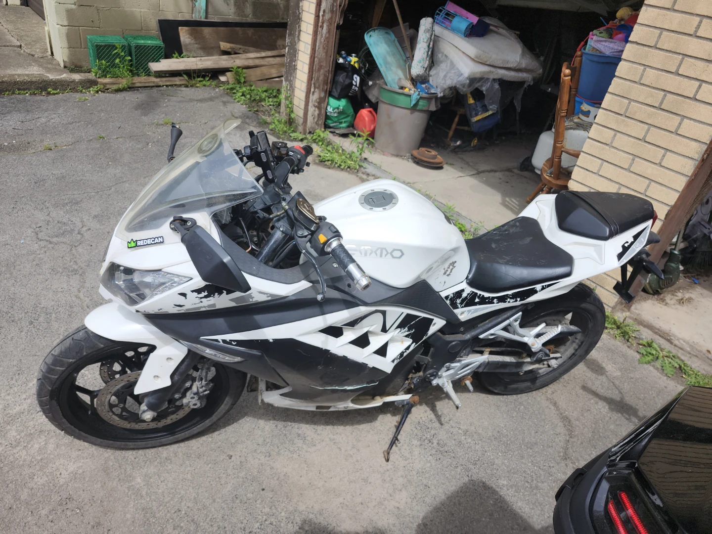 White EMGO Sport Bike Motorcycle - photo 4