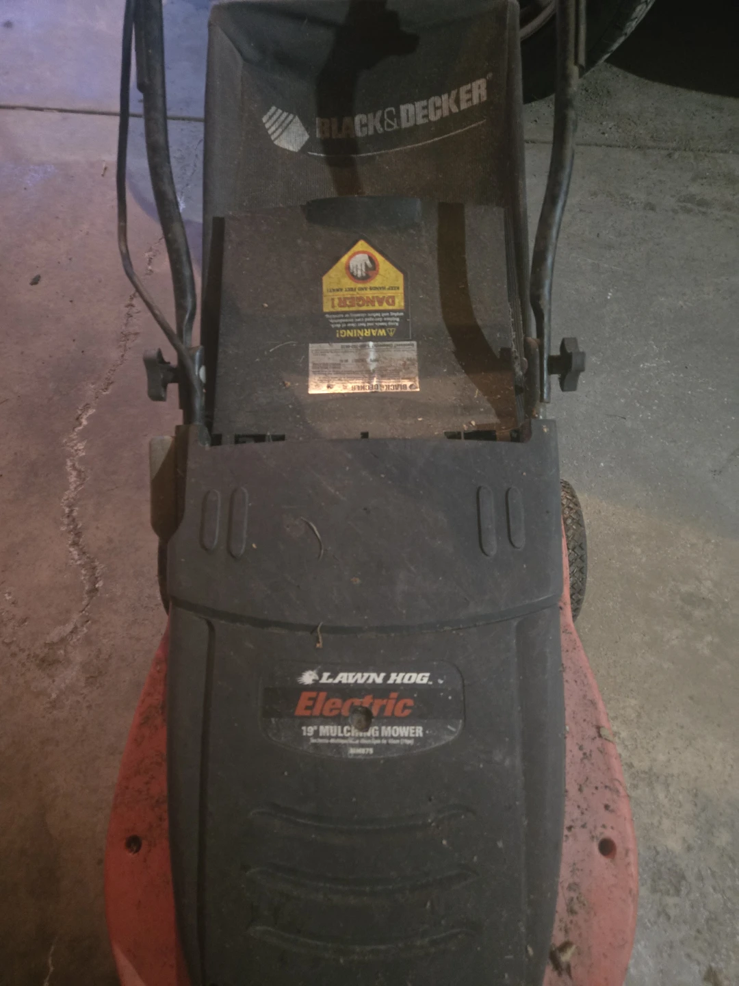 Black & Decker Lawn Hog Electric Mulching Mower - 13" Cut
