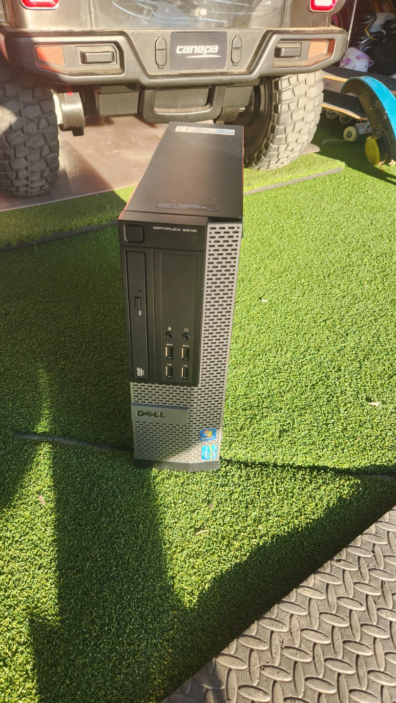Acer Monitor and Dell PC - photo 3