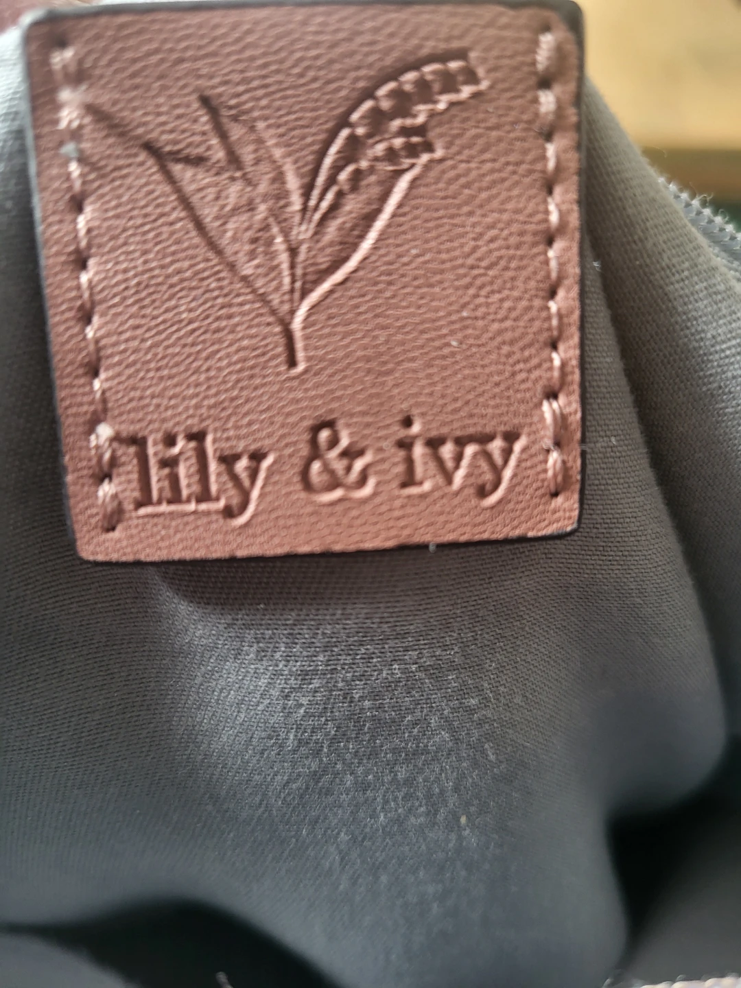 Lily & Ivy Taupe Faux Leather Satchel Handbag - photo 4