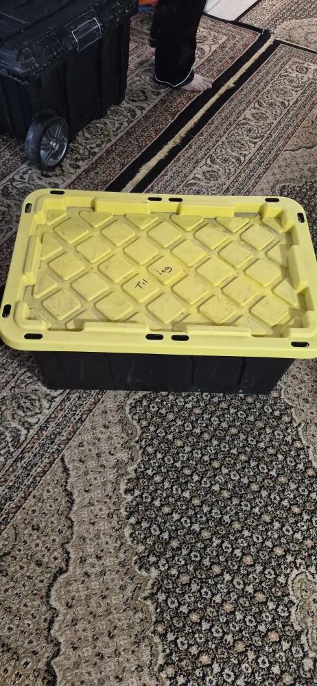 Storage tote bin
