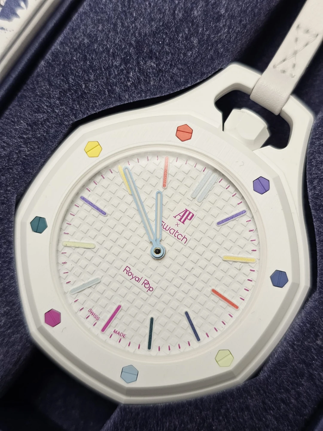 AP Swatch Royal Pop