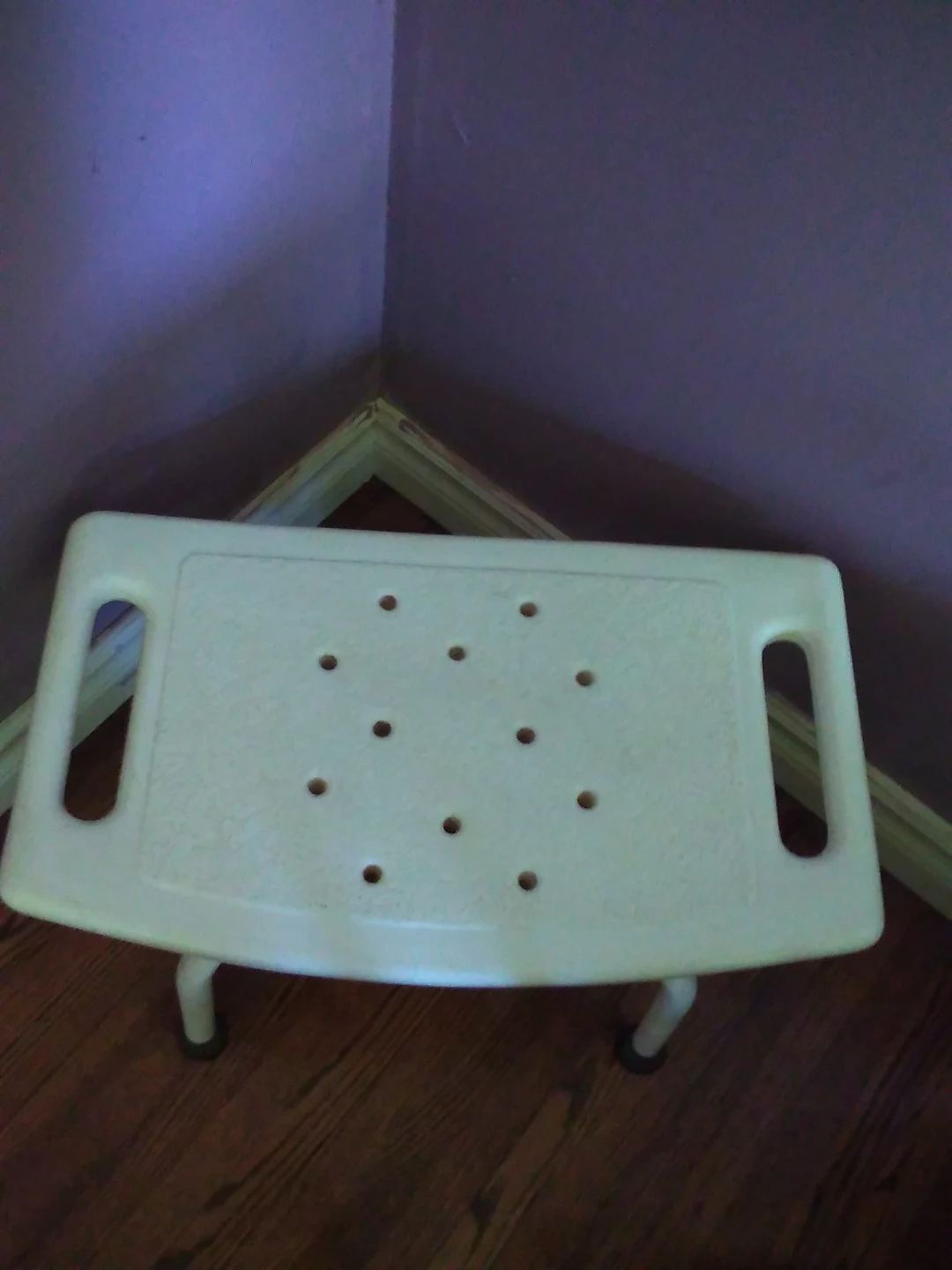 Bath Stool. Excellent Condition.