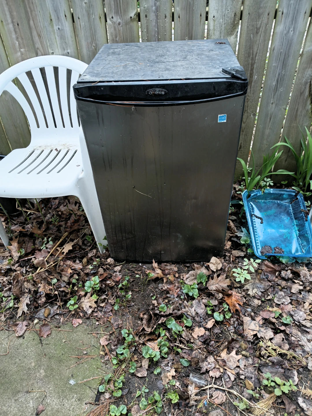 Black Mini Fridge - photo 2