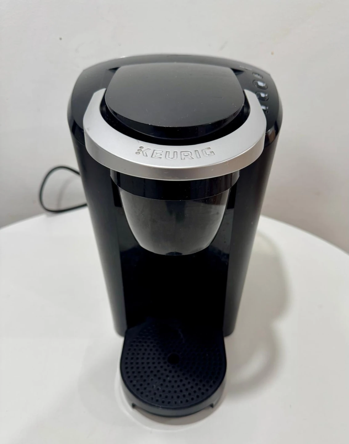 Keurig K-Compact Single-Serve K-Cup Pod Coffee Maker in black. - photo 3
