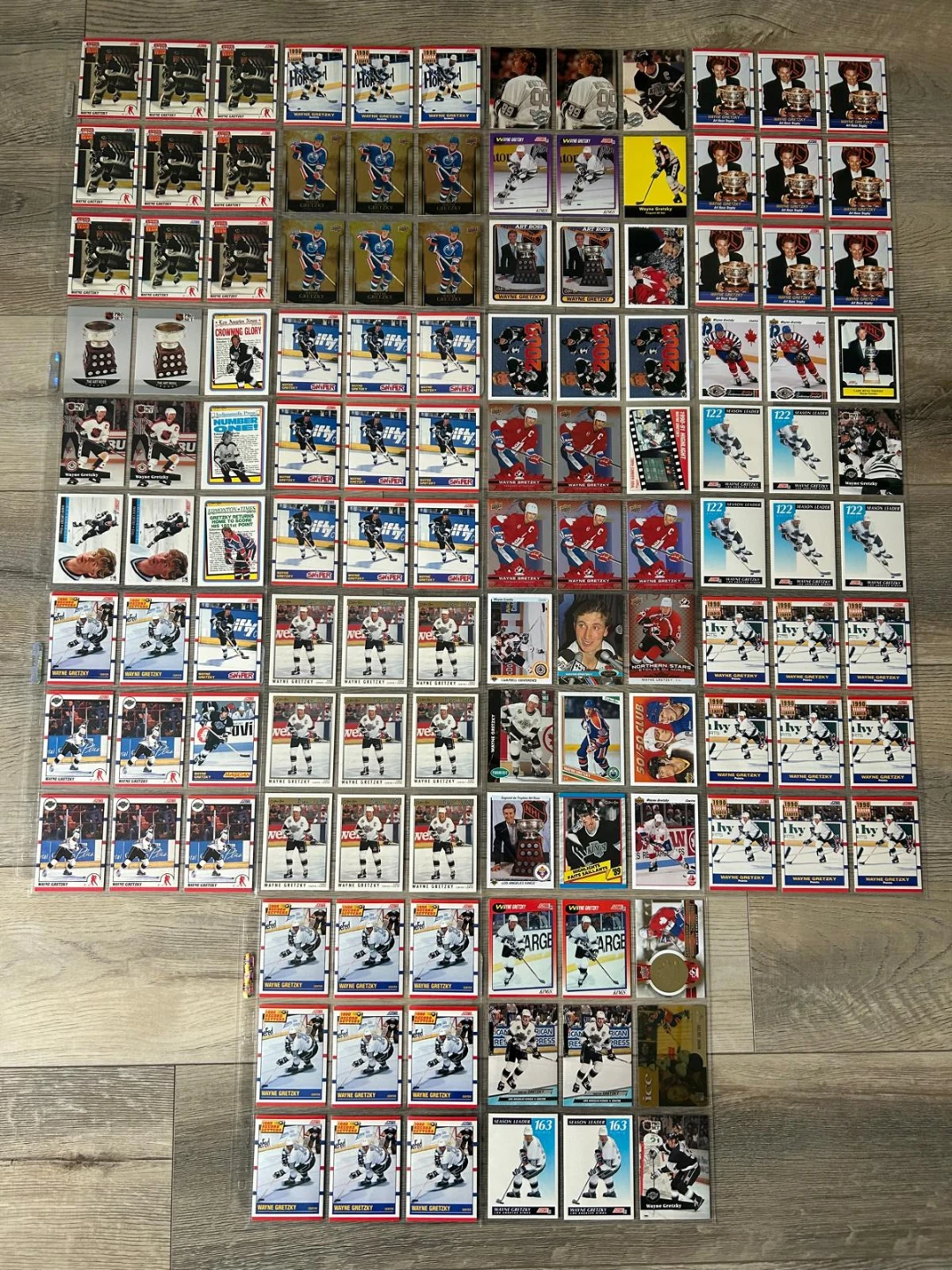 Huge Wayne Gretzky hockey card collection in binder