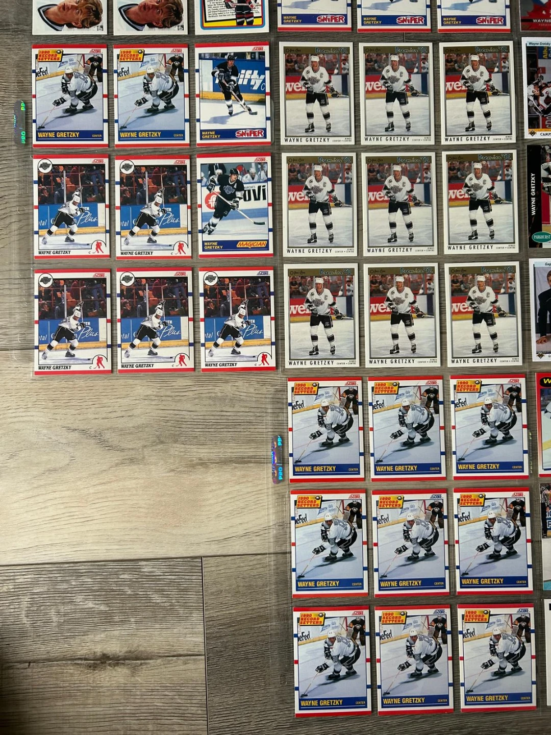 Huge Wayne Gretzky hockey card collection in binder - photo 4