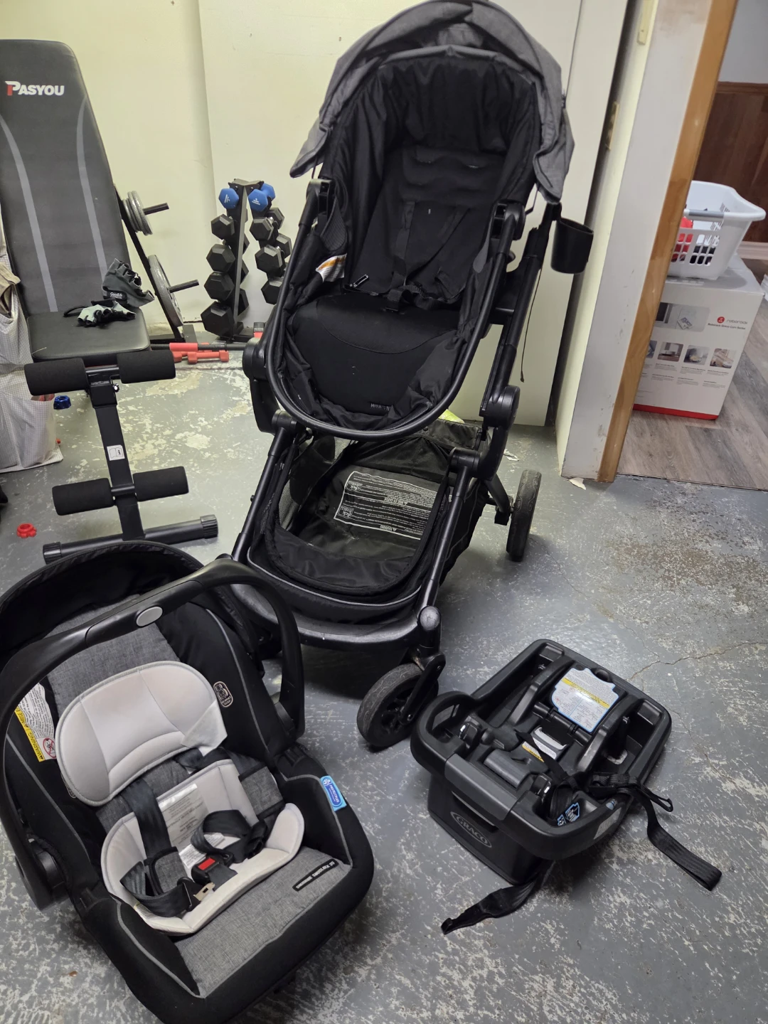 Graco Modes Nest Travel System Stroller Bassinet and Car Seat