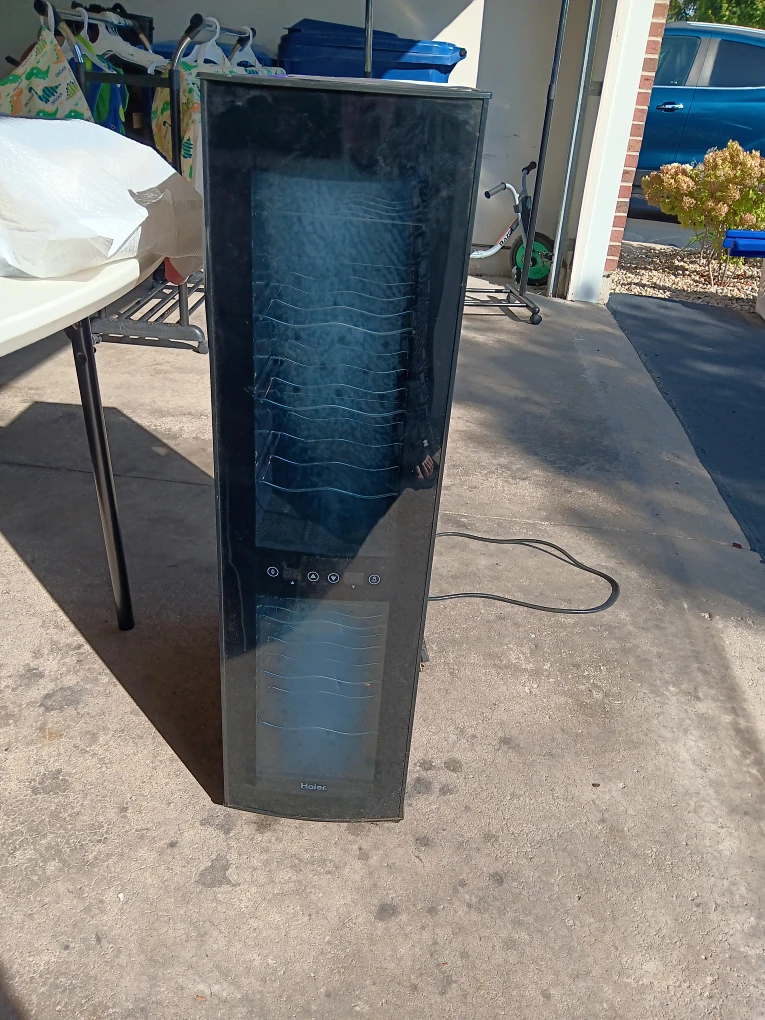 Haier Wine Cooler