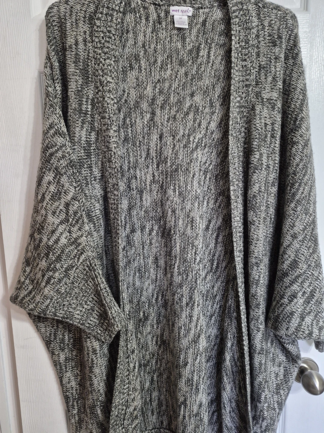 Wr Seal Ladies Size 3X Long Comfy Cozy Swaeter - photo 3