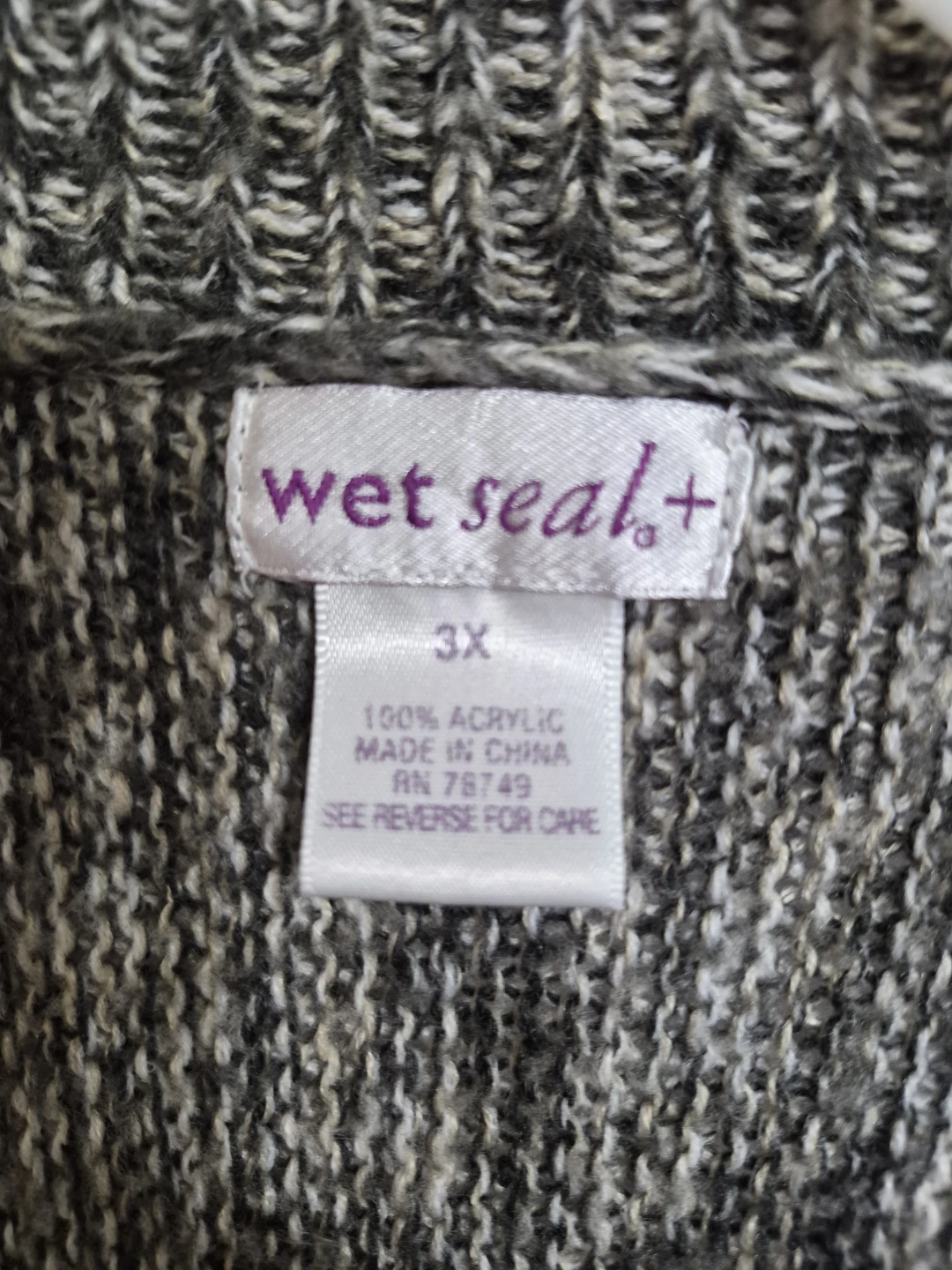 Wr Seal Ladies Size 3X Long Comfy Cozy Swaeter - photo 4