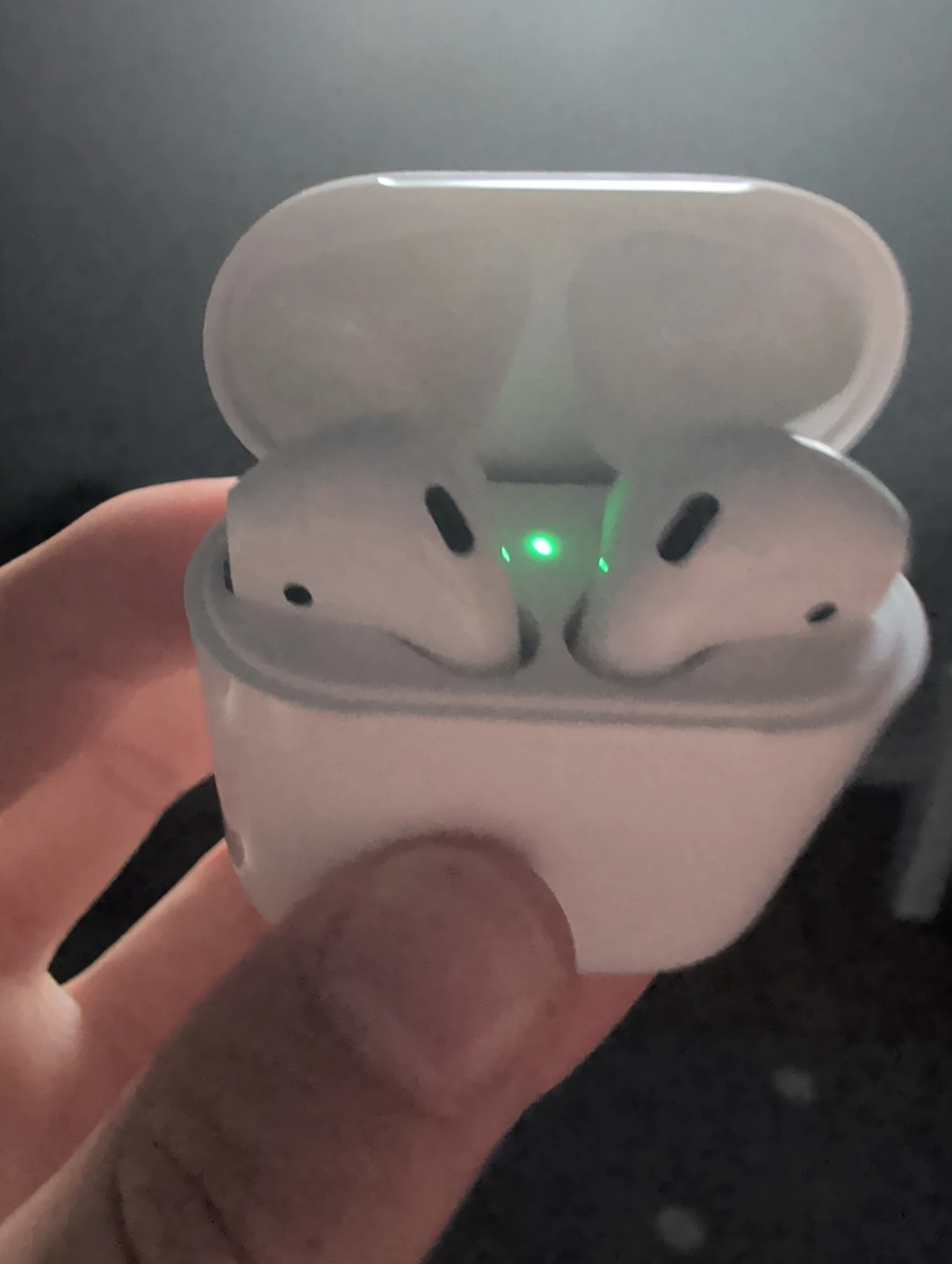 Apple AirPods with Charging Case - photo 2