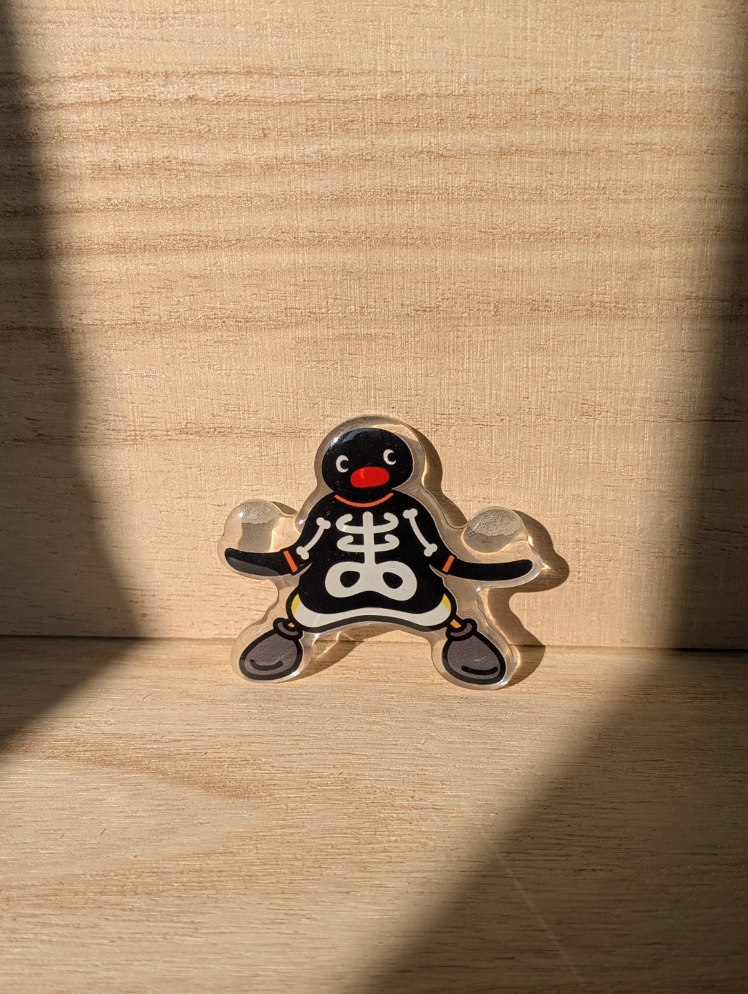 Pingu Skeleton Acrylic Magnet - photo 2