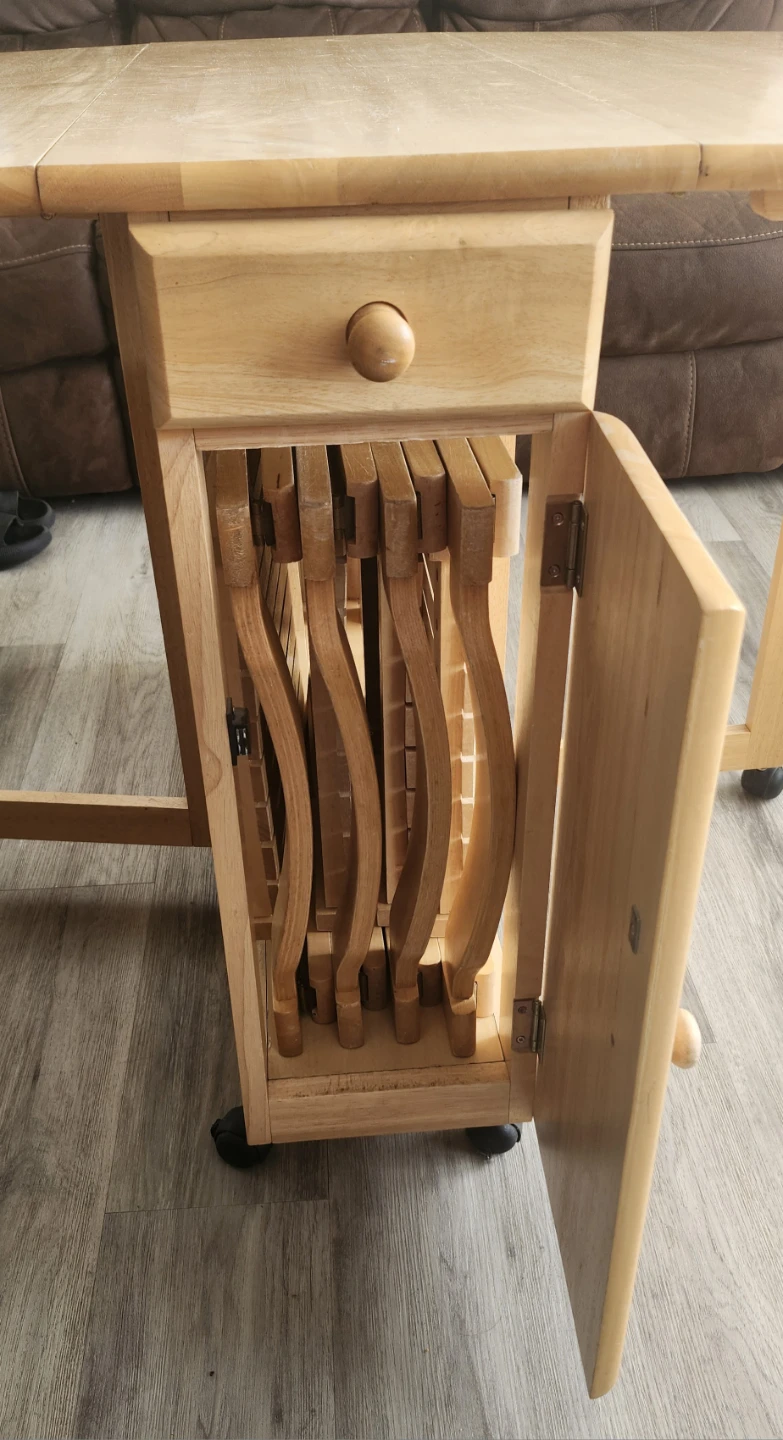 Light Wood Folding Table with 4 Chairs - photo 2
