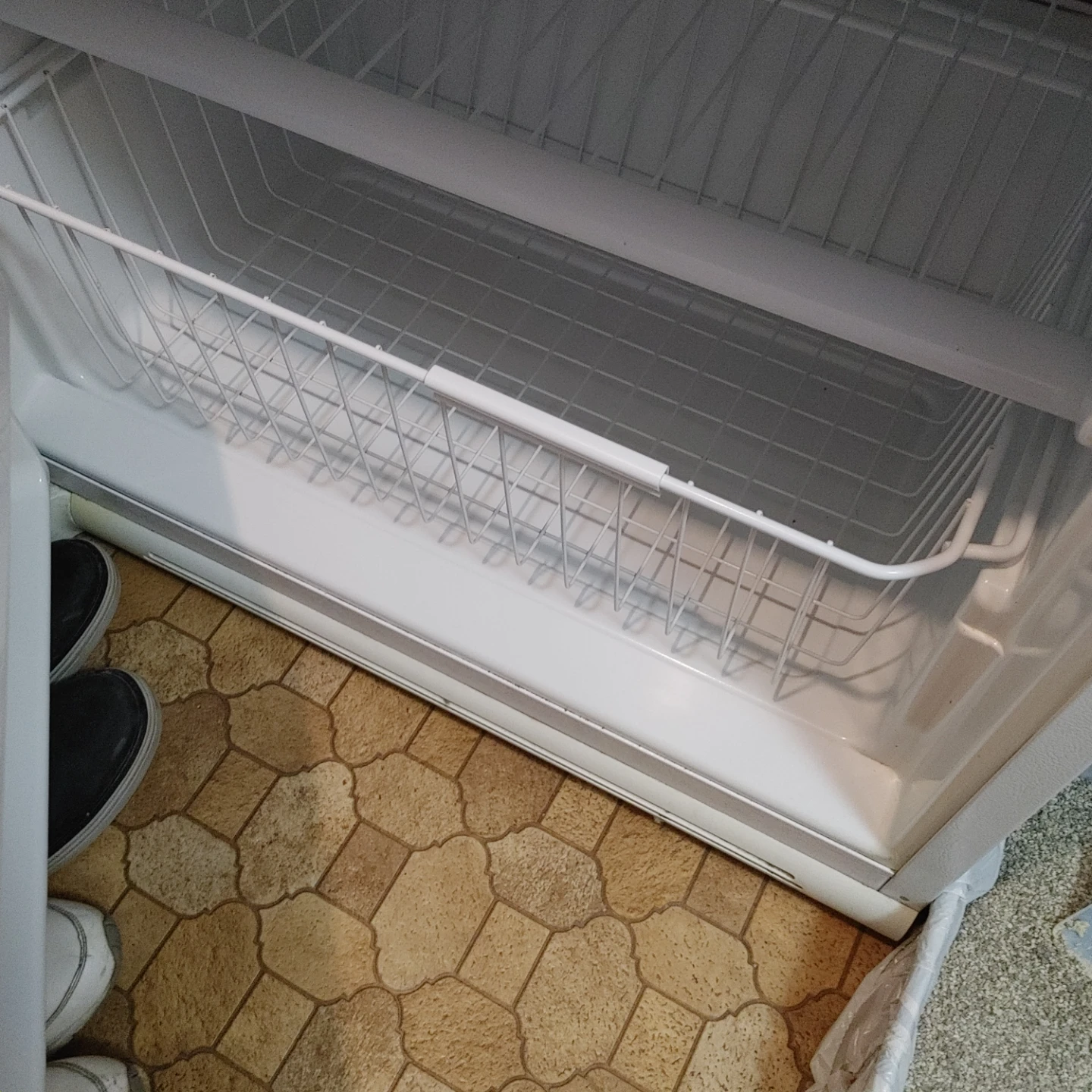 White Upright Refrigerator - photo 4