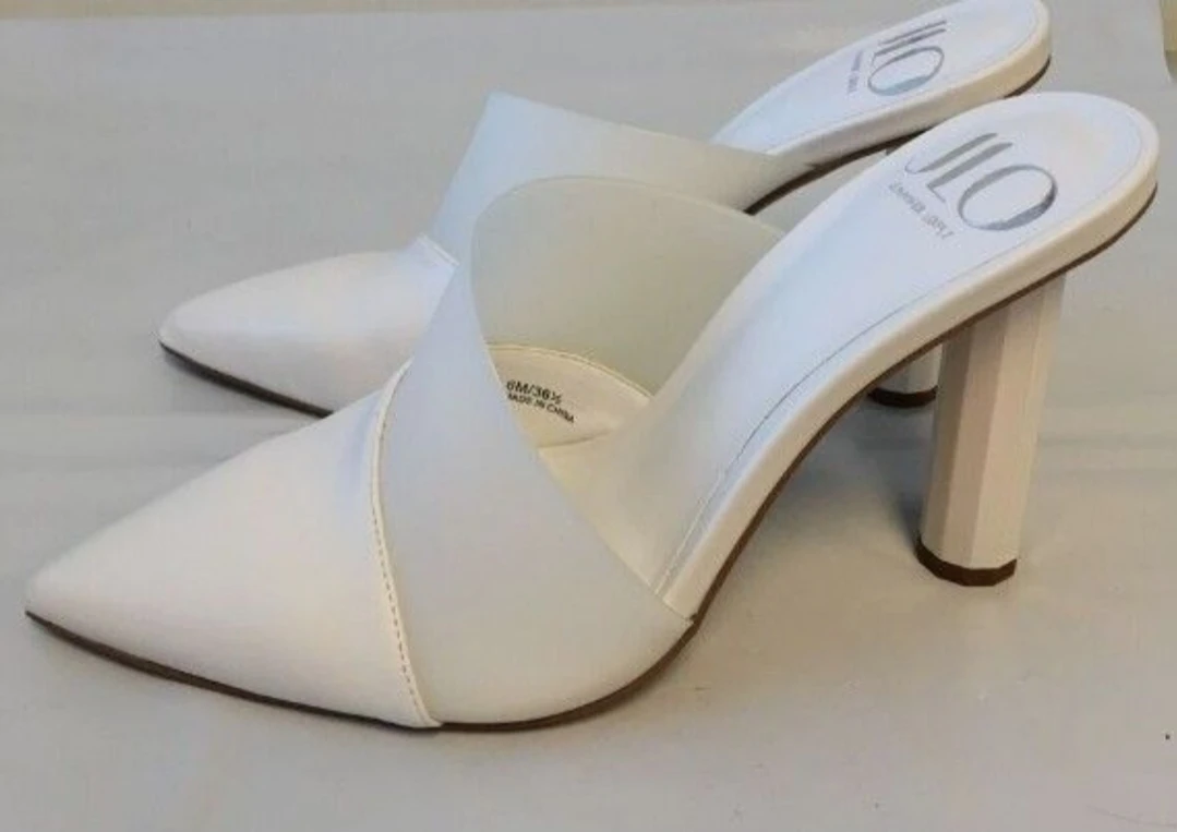 JLO Jennifer Lopez White Pointed Toe Mule Heels