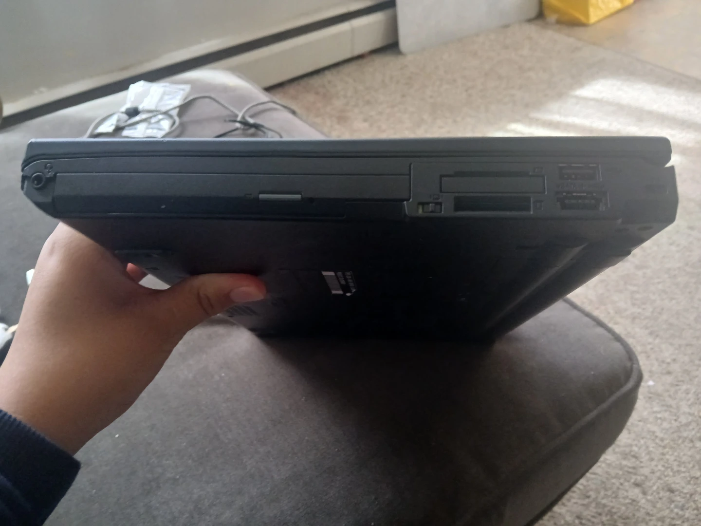 Lenovo ThinkPad T440p Laptop - photo 3